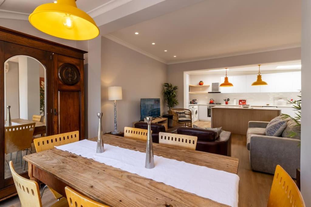Hidden De Waterkant With Tranquil Garden *